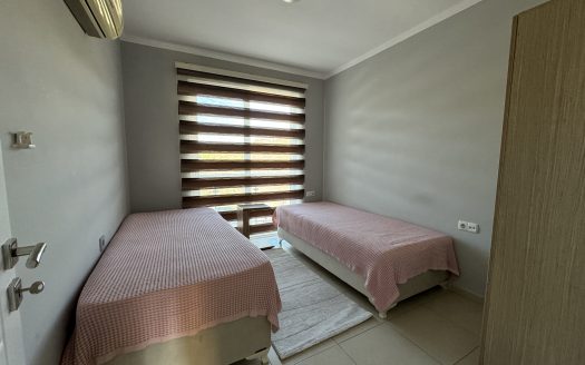 2-BED APARTMENT FOR SALE 300M FROM THE BEACH!!!