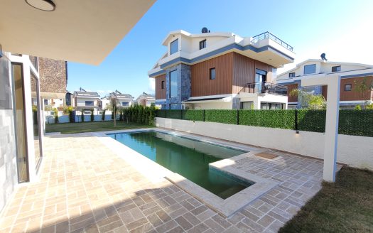 ELEGANT 4-BEDROOM PRIVATE VILLAS IN KARGI