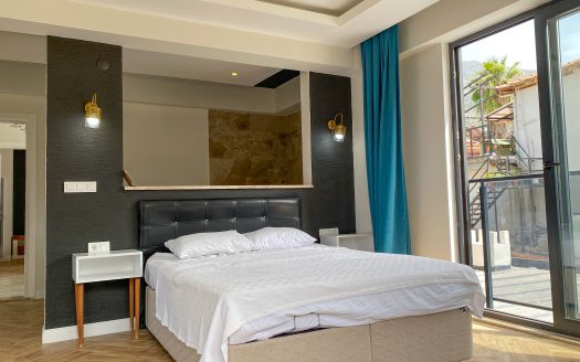 MODERN 4+1 VILLA IN A PRIME LOCATION WITH OLYMPIC POOL